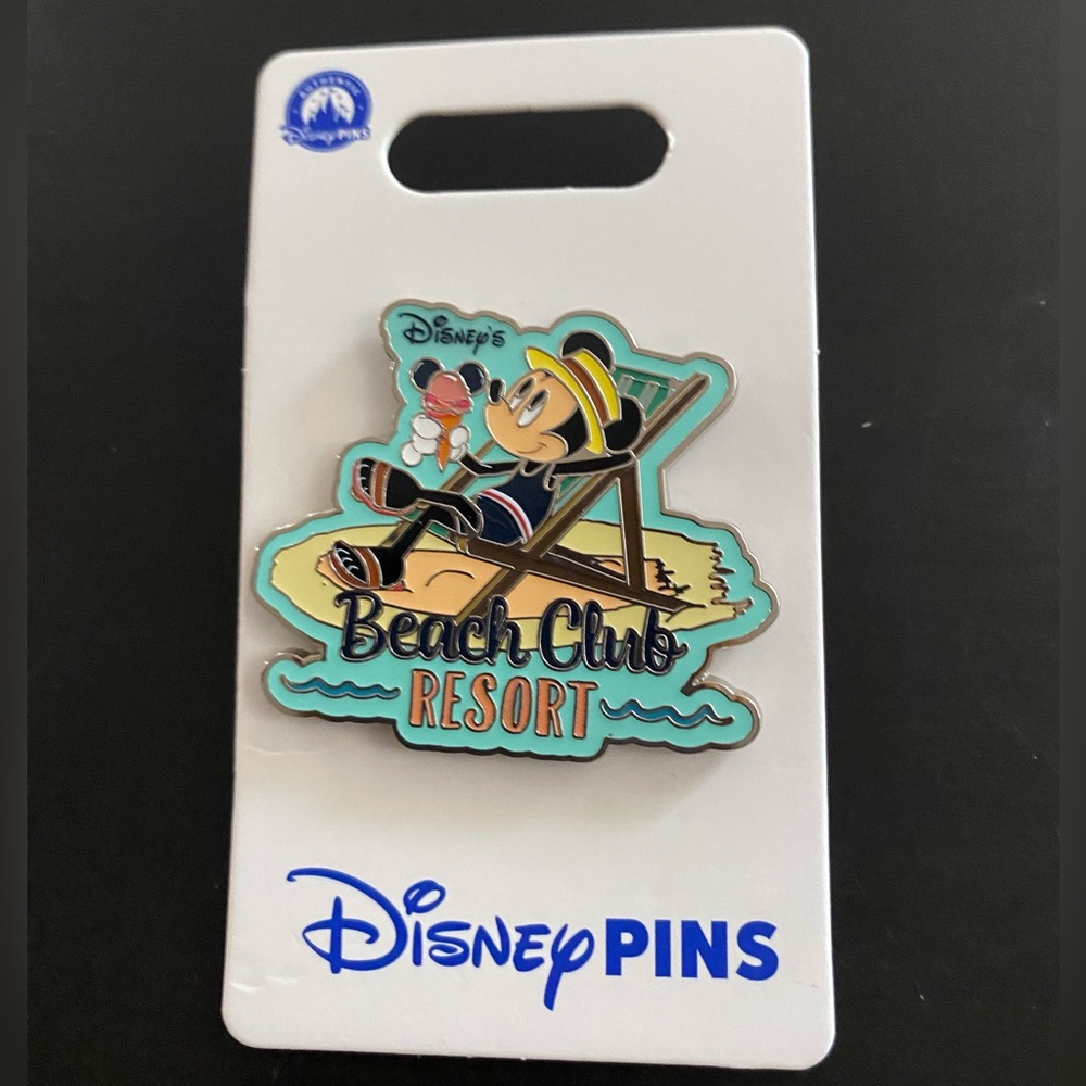 2024 Disney Parks Beach Club Resort Mickey Mousse with Ice Cream OE Pin Diamond